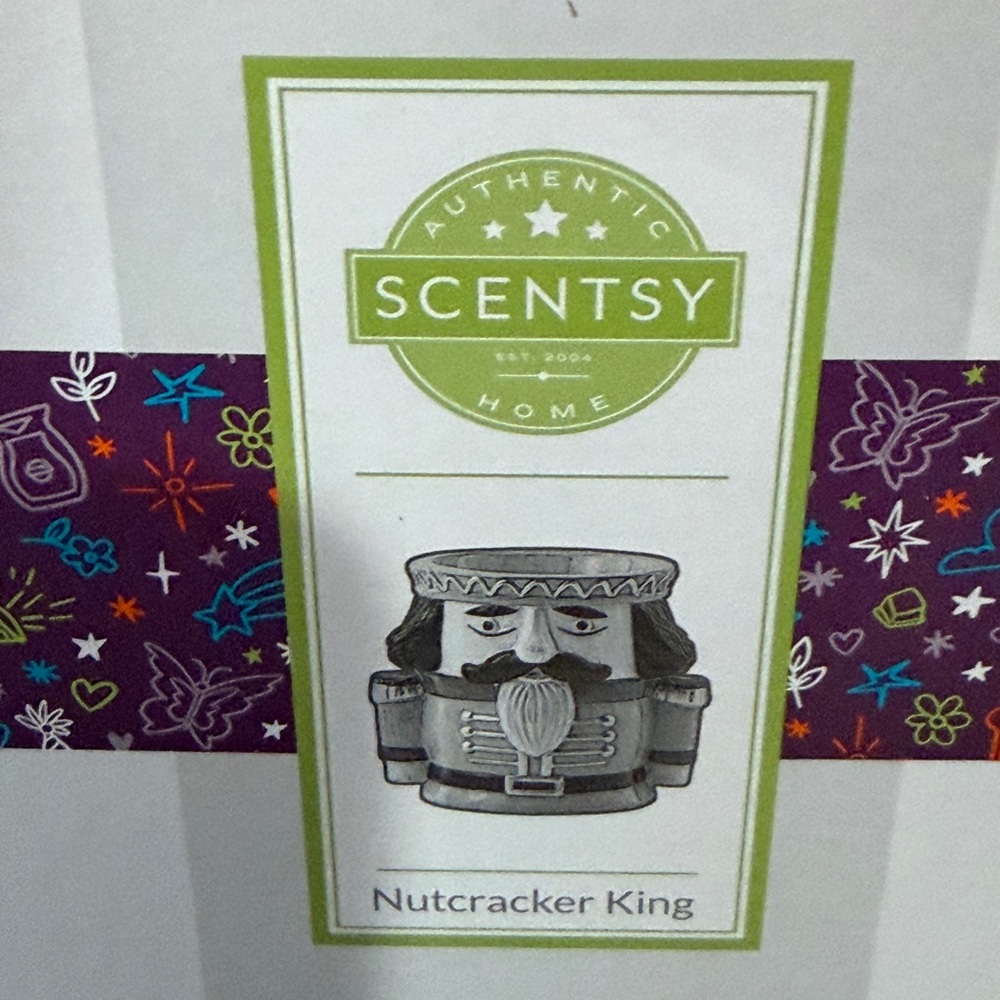 Scentsy Nutcracker King Wax Warmer - Picture 2 of 2
